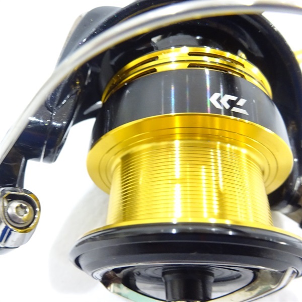 ２３レガリスＬＴ４０００ーＣＸＨ